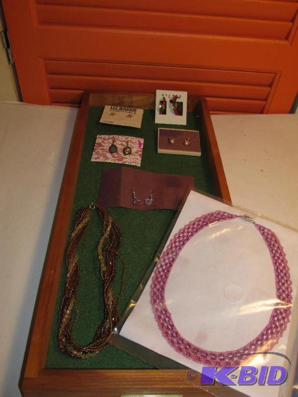 lot 134 image: Five Sets of Earrings and Two Necklaces