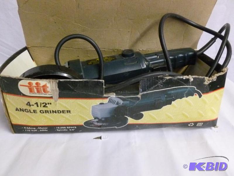 lot 14 image: Angle Grinder