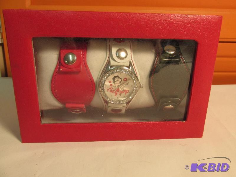 lot 165 image: Betty Boop Watch - with 3 Watch Bands