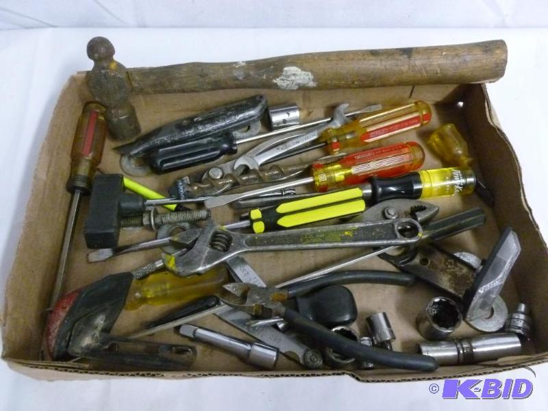 lot 32 image: Miscellaneous Tools