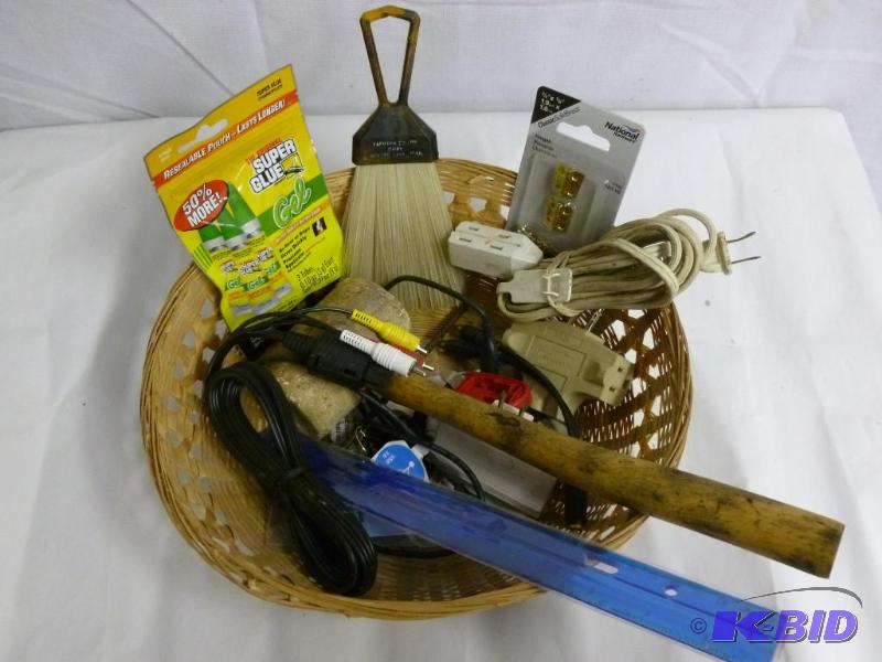 lot 33 image: A Mixed Basket of Goodies