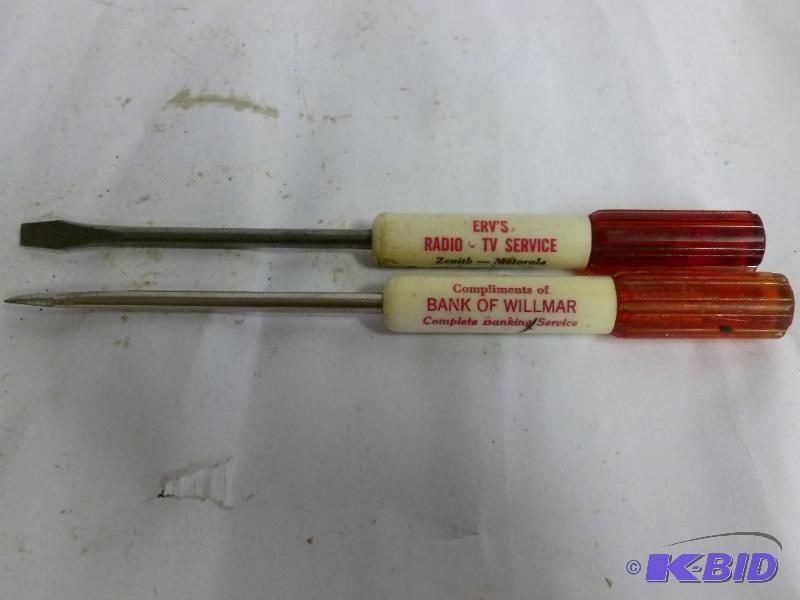 lot 41 image: Two Vintage Advertising Screw Drivers