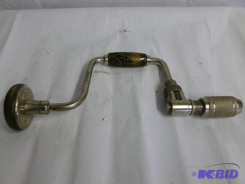 lot 45 image: Hand Drill