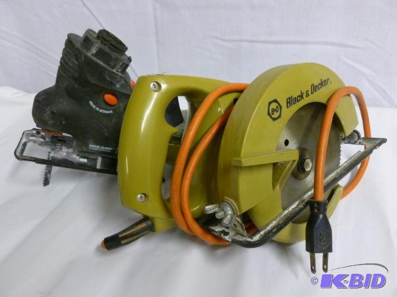 lot 8 image: Compact Circular Say