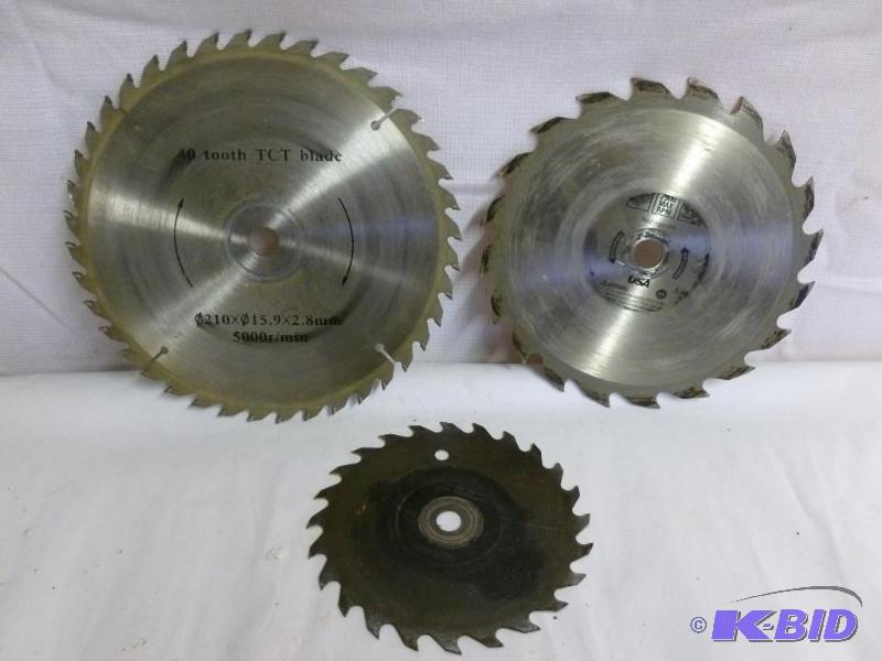 lot 98 image: 3 Blades