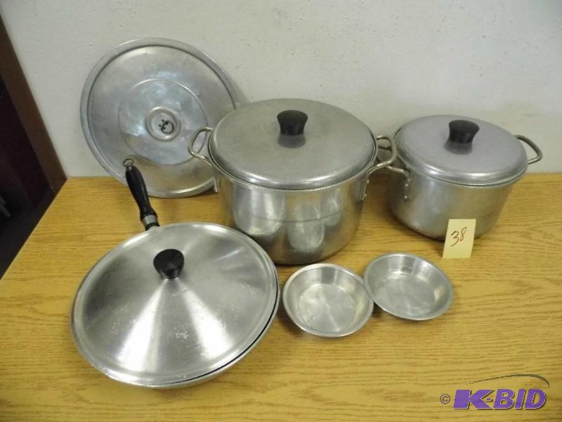 West Bend Kettles