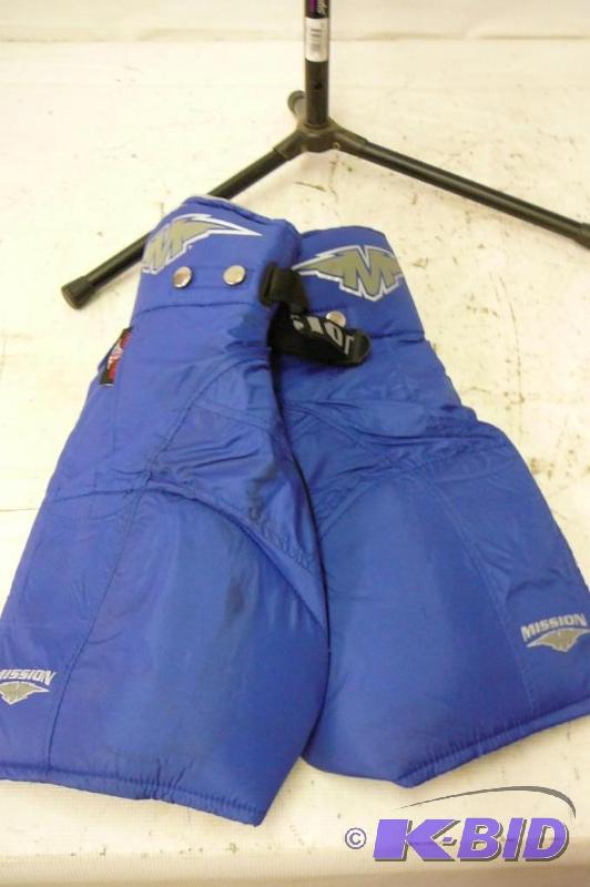 Mission Hockey Padded Pant YT Large 22&quot ...
