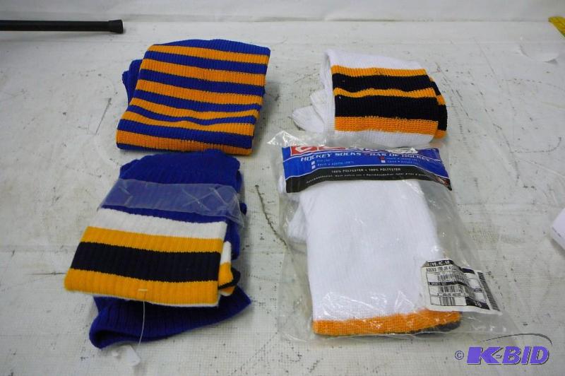 Youth Hockey Socks 4 pair Meduim...