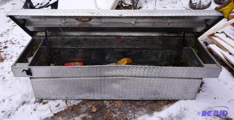 Weatherguard Brand Pick Up Truck Bed Tool Box...