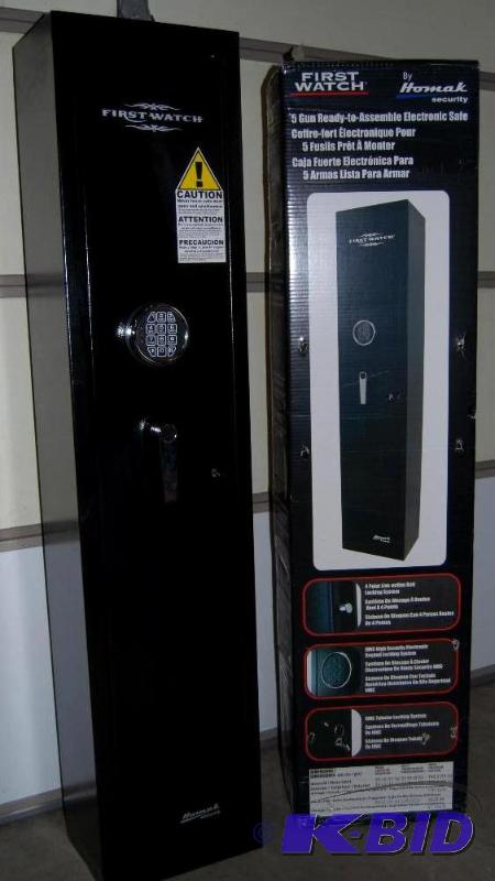 lot 1 image: Homak First Watch RTA Electronic 5 Gun Safe, ...