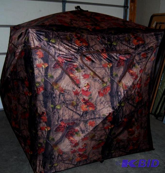 lot 12 image: Five Hub Ground Blind, scent containing, 150D...