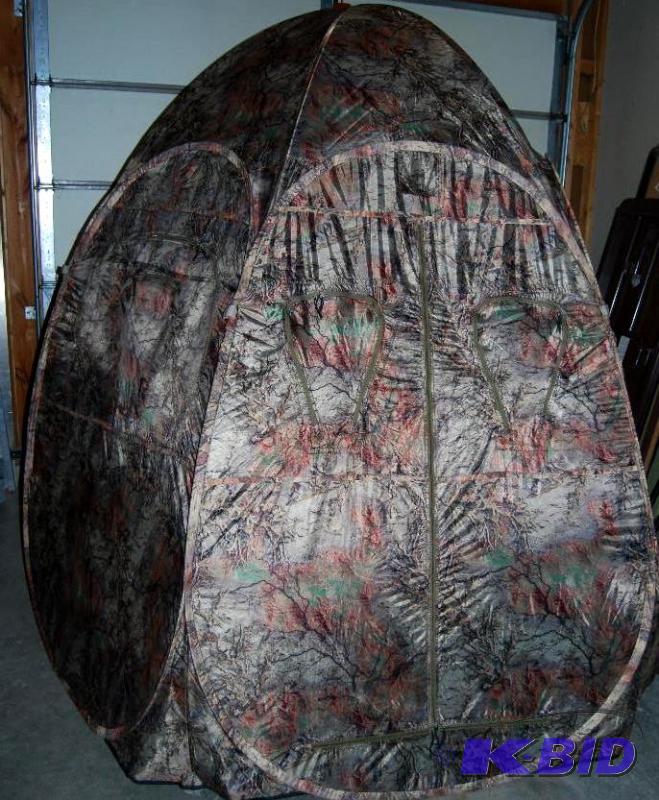 lot 58 image: Super Magnum Spring-loaded Steel Frame Blind,...