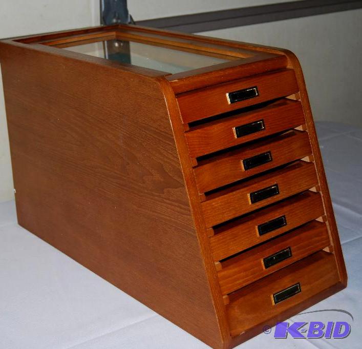 lot 61 image: Collectors Cabinet Display Case, 7 drawers, ...