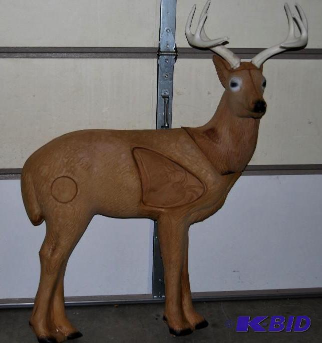 lot 9 image: Reinhart Woodland Buck Archery Target, self h...