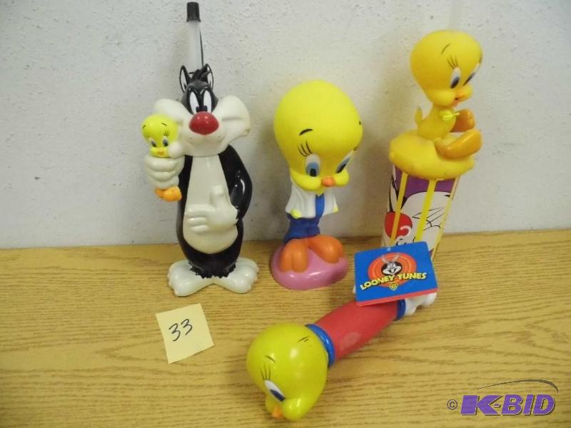 lot 33 image: Sippy Cups & Dog Toy