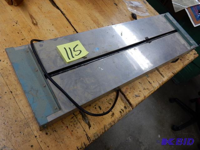 lot 115 image: HONA HEATER, STRIP HEATER