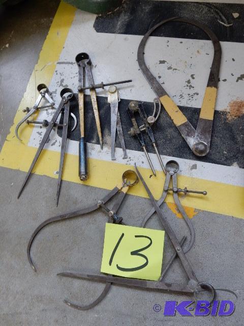 lot 13 image: Compasses and assessories