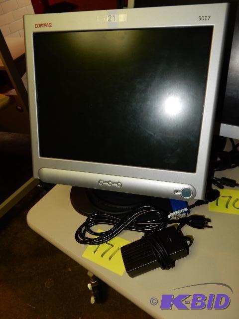 lot 171 image: Compaq 5017 Flat Screen Monitor