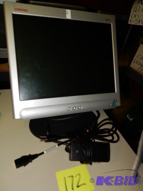 lot 172 image: Compaq 5017 Flat Screen Monitor