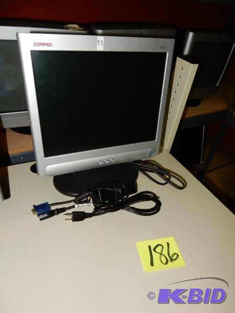 lot 186 image: Compaq 5017 Flat Screen Monitor