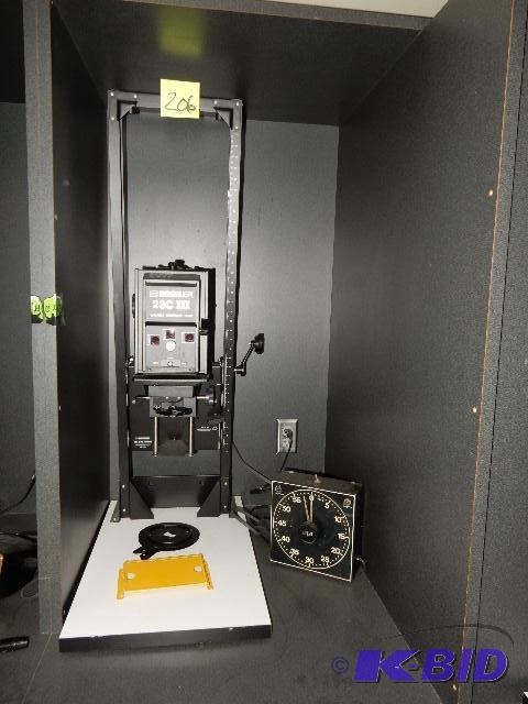 lot 206 image: Beseler Photo Enlarger