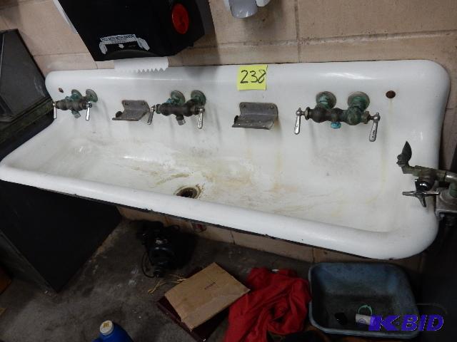 lot 238 image: Cast Iron Enamel Sink
