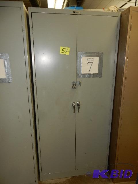 lot 57 image: Metal Cabinet