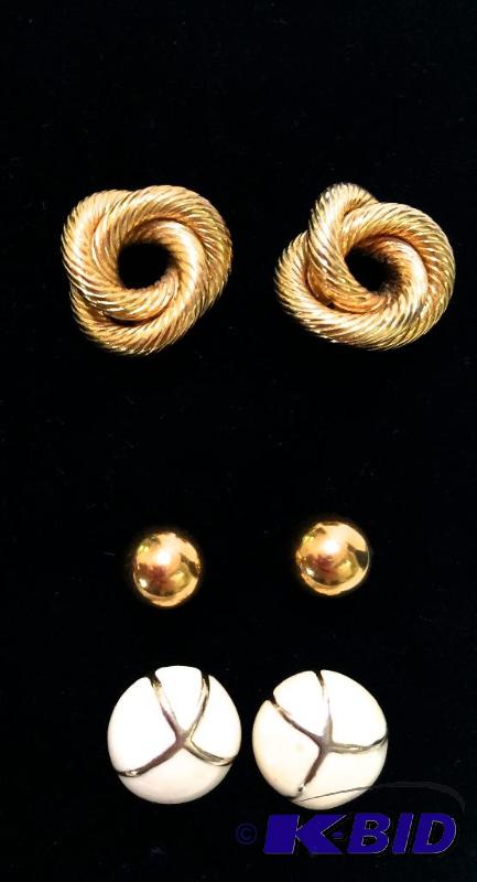Lot 4 Vintage Earrings