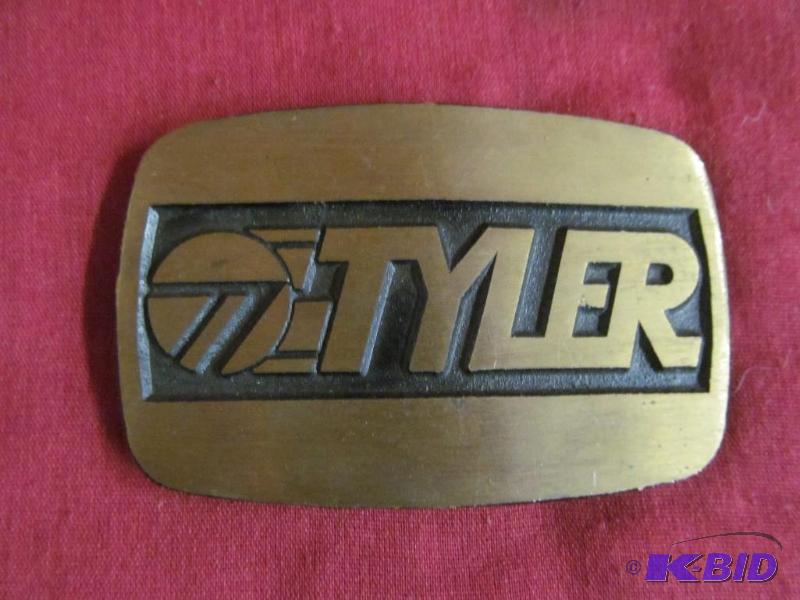 lot 127 image: Belt Buckle
