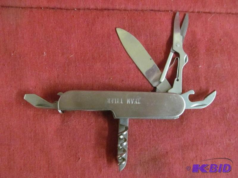 lot 130 image: Knife