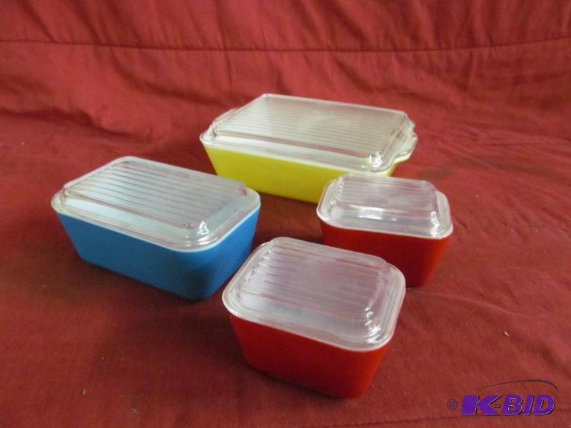 lot 14 image: Pyrex