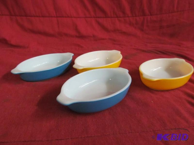 lot 15 image: Pyrex