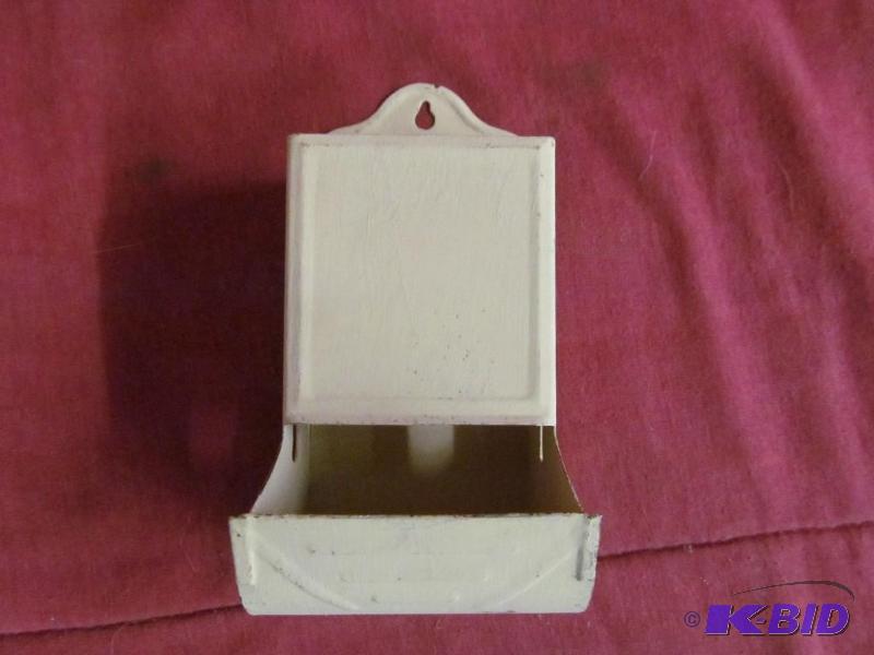 lot 152 image: Matchbook Holder