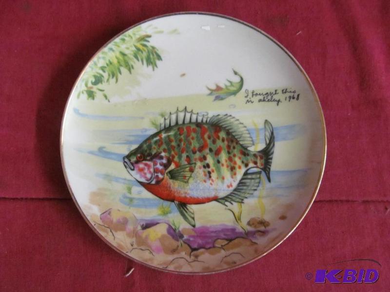 lot 215 image: Plate