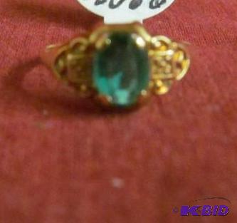 lot 23 image: Ring