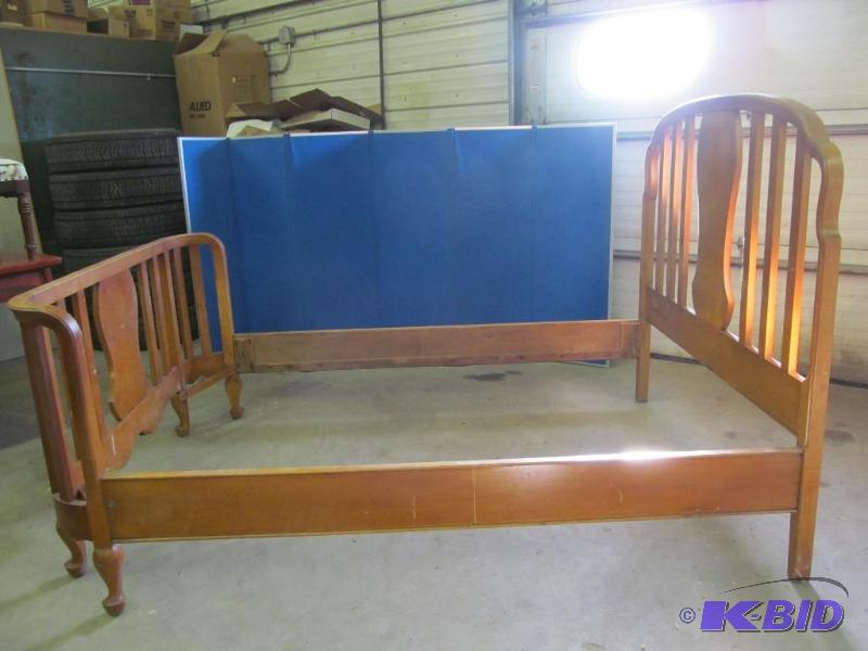 lot 237 image: Bed Frame
