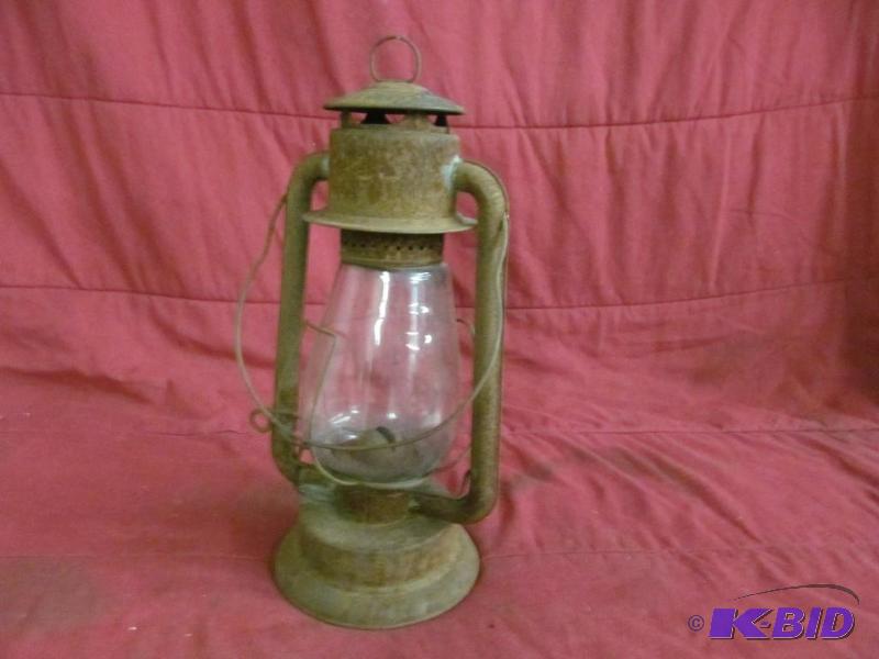 lot 91 image: Lantern