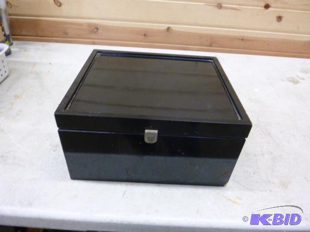 lot 102 image: Storage Box 7" X 12 12" X 11"...