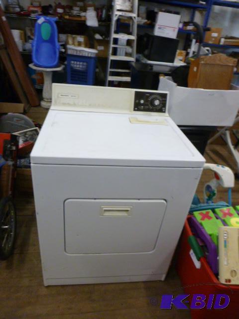lot 103 image: Kenmore Electric Dryer Tested and works....
