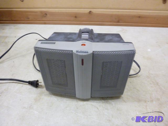 lot 107 image: Holmes Twin Ceramic Heater Model HCH4166 ...
