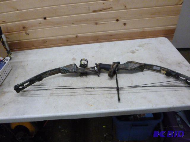 lot 109 image: Ranger Left Hand Bow Draw 28"-30" ...