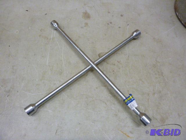 lot 123 image: Pro Craft 4-Way Lug Wrench 34" - 1316&...