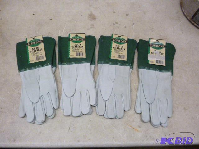 lot 128 image: 4 Pair of Cordova Garden Gloves Grain Goatski...