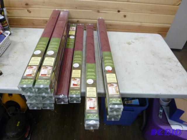 lot 131 image: 11 Essentials Insulated Roman Shades Six 32&q...