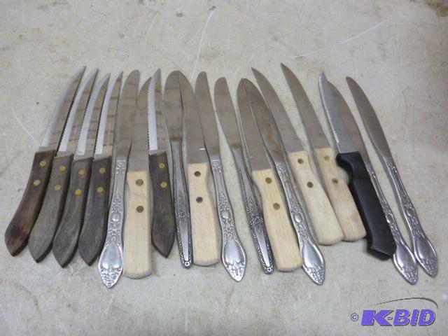 lot 145 image: Miscellaneous Kitchen Knives...
