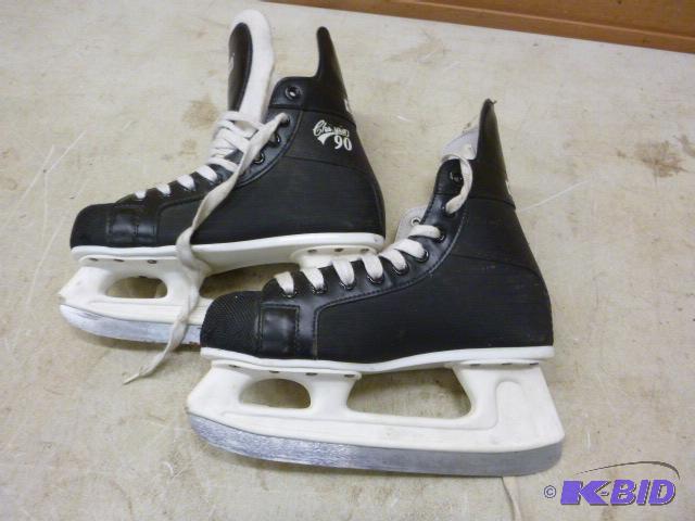 lot 149 image: CCM Champion 90 Ice Skates Size 5...