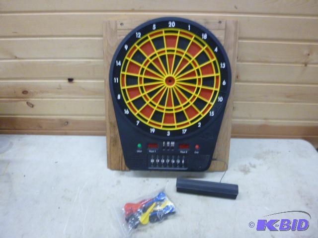 lot 36 image: English Mark Dart Board...