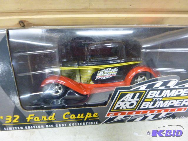 lot 44 image: 1932 Ford Coupe Racing Champions Limited Edit...