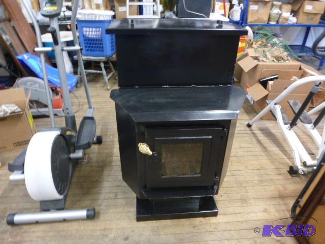 lot 61 image: U.S. Stove Co. Warnock Hersey Solid Fuel Burn...