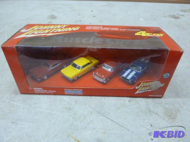 lot 86 image: Four Cragar Johnny Lightning Cars 164 scale....